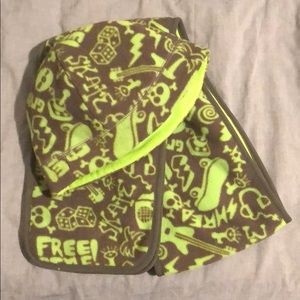 GAP KIDS 2pc Boys Fleece Hat Scarf L XL